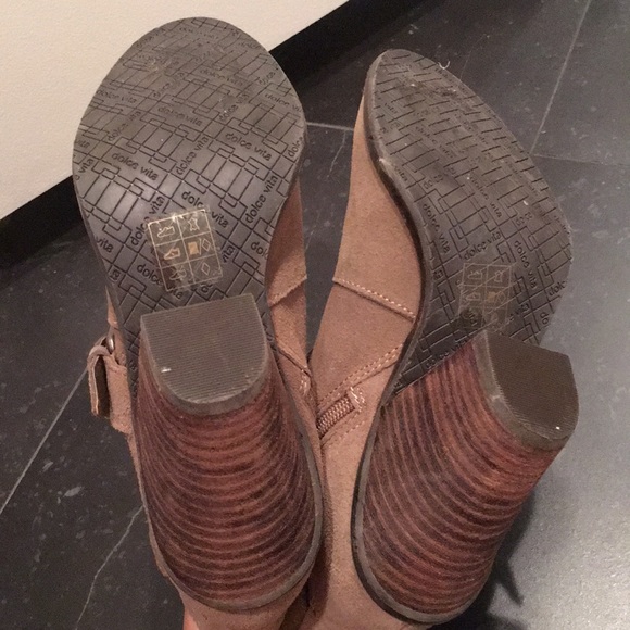 Dolce Vita brown suede ankle booties size 7 - Picture 5 of 7